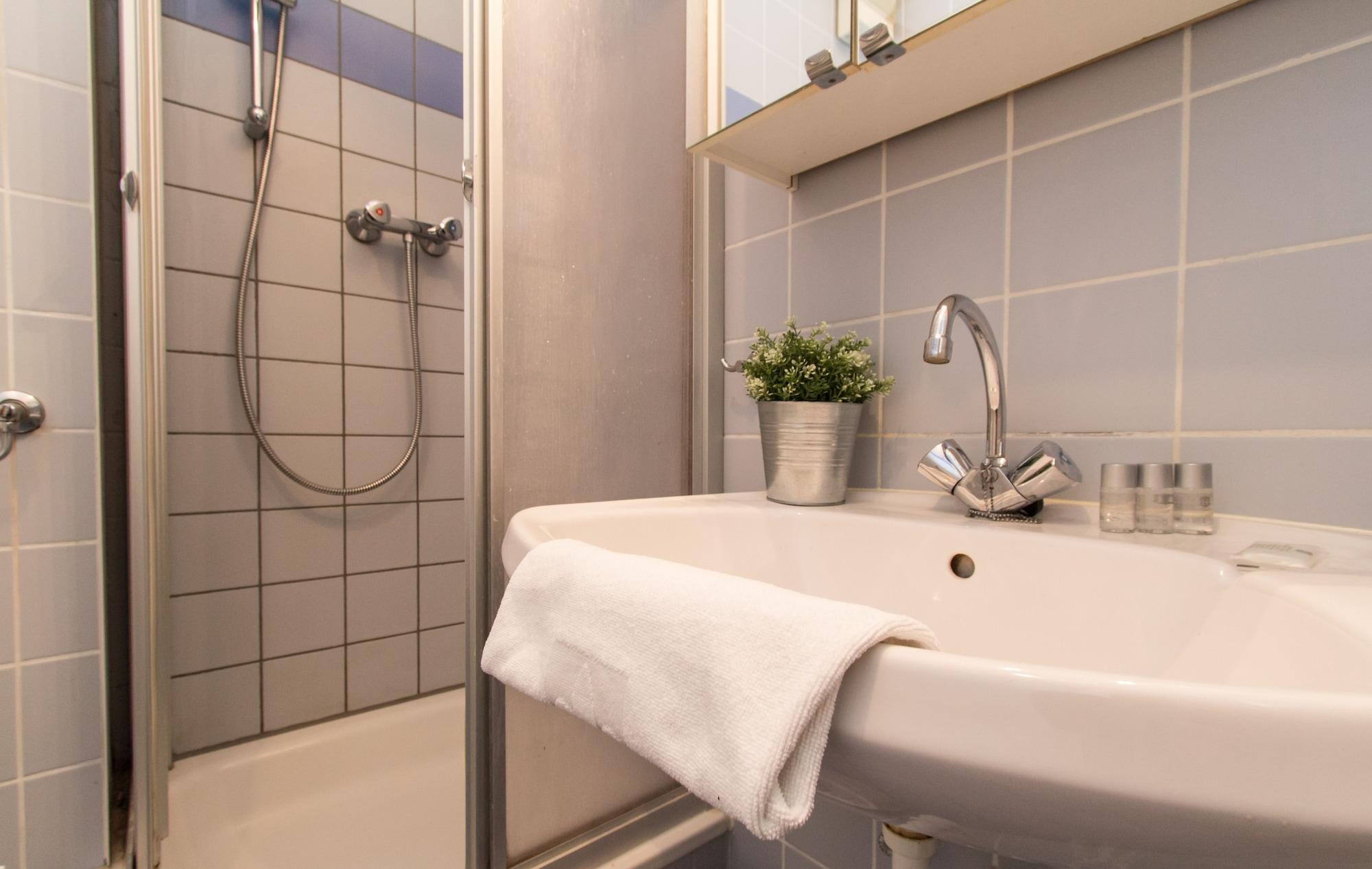 Apartmenthaus Hietzing I Contactless Check-In Vienna Exterior photo