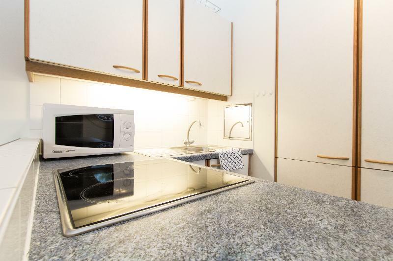 Apartmenthaus Hietzing I Contactless Check-In Vienna Exterior photo