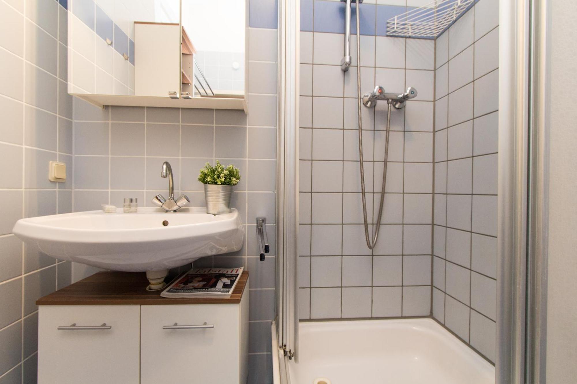Apartmenthaus Hietzing I Contactless Check-In Vienna Exterior photo